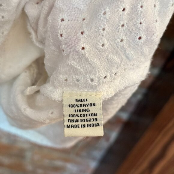 Sim & Sam White Embroidered Tank - Picture 5 of 6